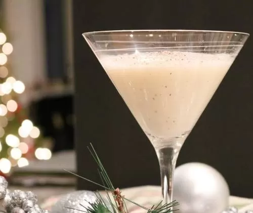 Vermont Kiss Creamy Cocktail in Martini Glass