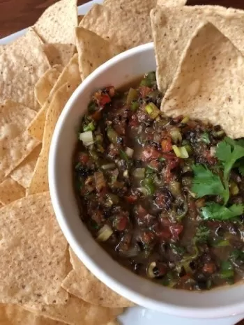 Delicious and Easy Homemade Salsa Recipe