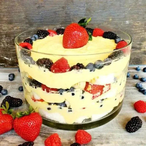 Summer-Berry-Trifle